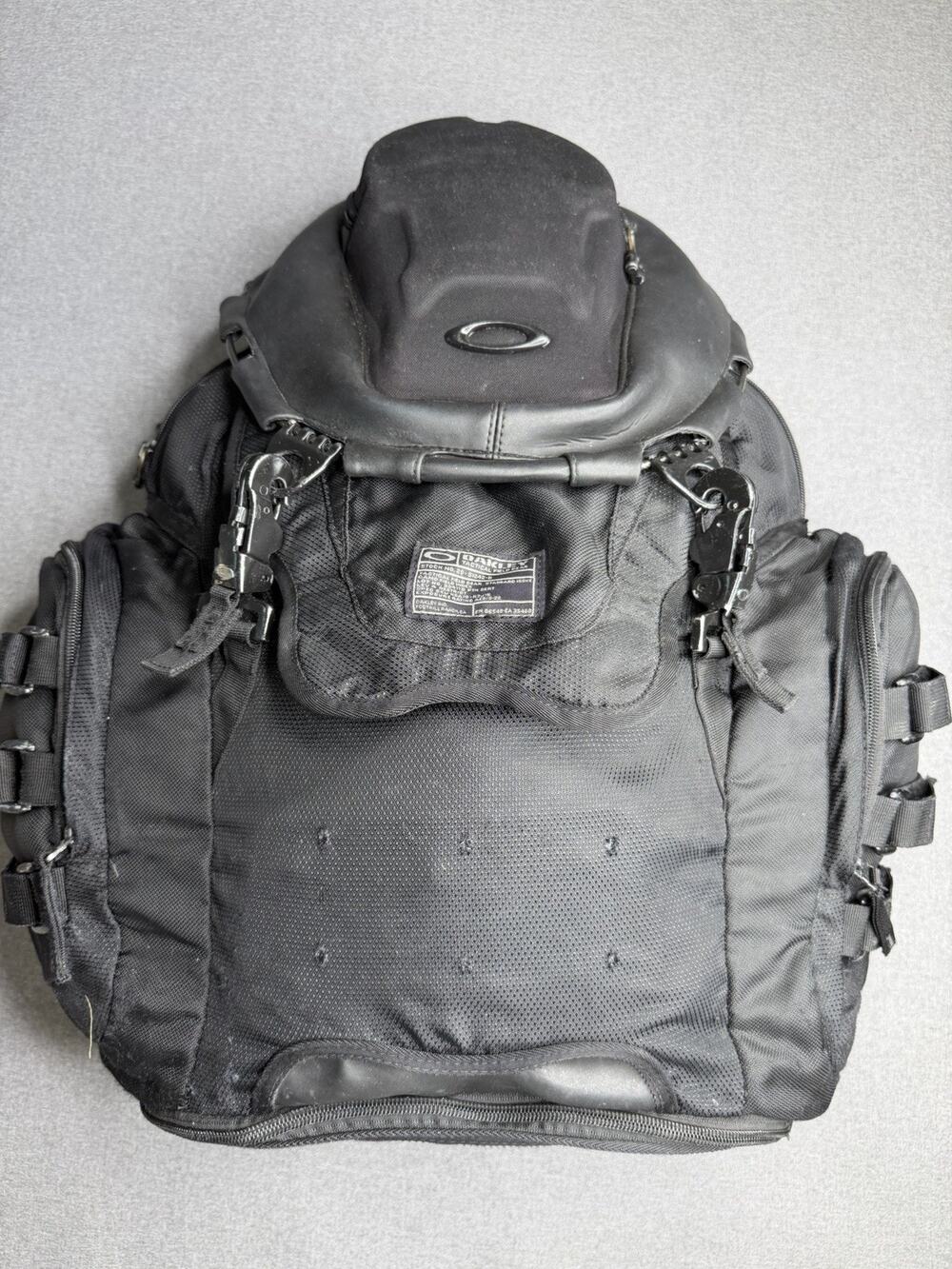 OAKLEY Tactical Backpack Field Gear Kitchen Sink Gear SOF Black 20-S1242-B